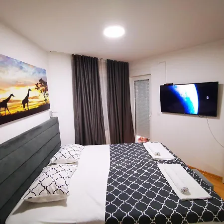 Apartment Merkur Luxury Apartman *