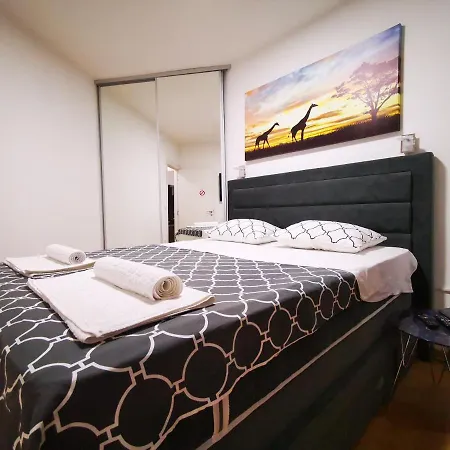 Apartment Merkur Luxury Apartman *