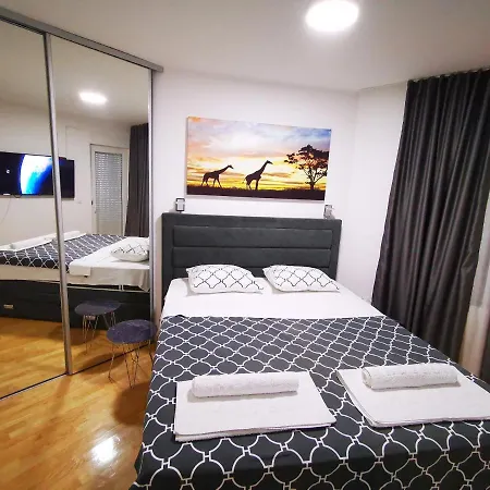 Merkur Luxury Apartman * Nis
