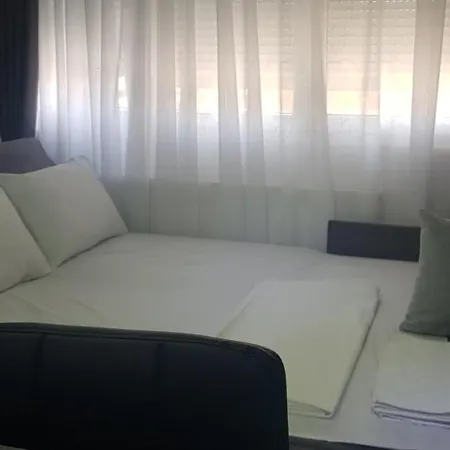 Merkur Luxury Apartman Apartment Nis